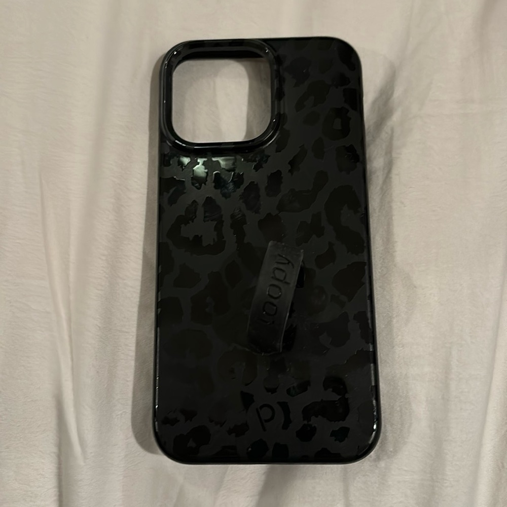 Loopy 15 pro max, black loepard loopy